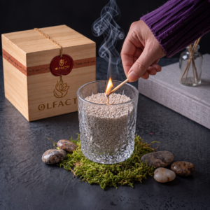 QUBO candela a sabbia in bicchiere con cera di origine vegetale - accensione candela